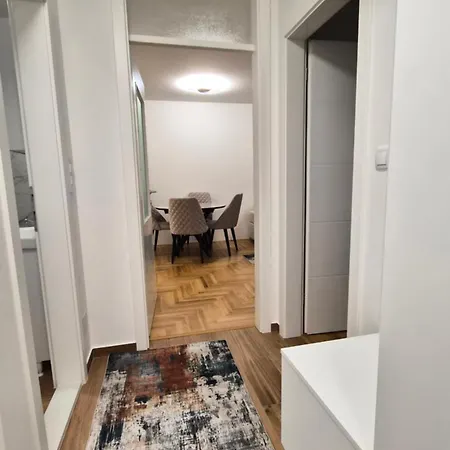 Happy & Rent A Car Appartement
