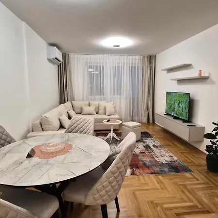 Happy & Rent A Car Appartement *